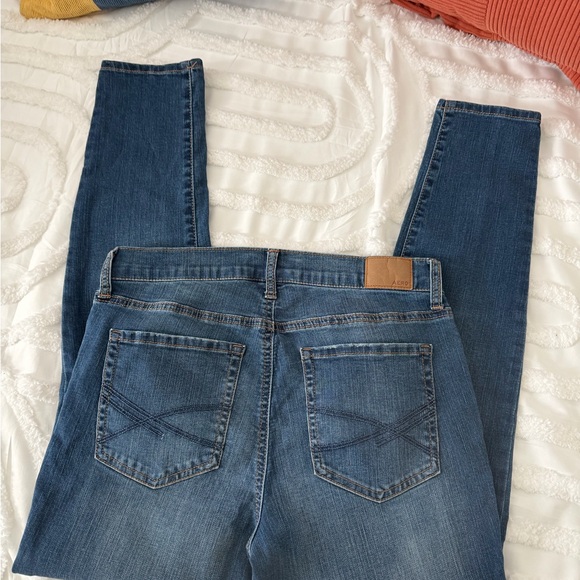 AERO Blue Distressed Jeans - Picture 4 of 7